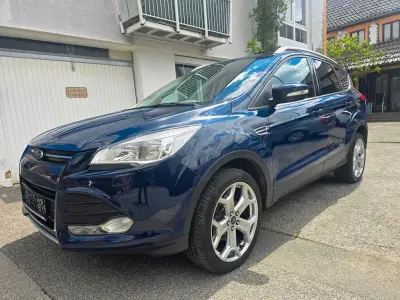 Używany Ford Kuga Trend 150 KM (110 kW) 2015 Niebieski SUV