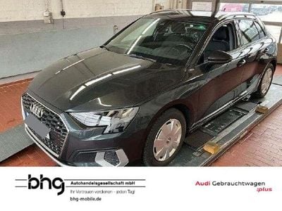 Grau Gebraucht 2021 Audi A3 Advanced Plus Limousine | 21.330 € (Guter Preis)