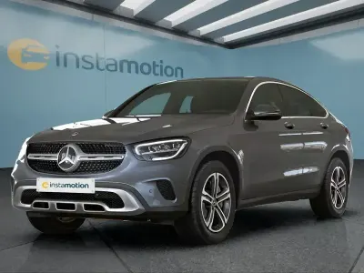 Używany Mercedes GLC200 197 KM (144 kW) 2022 Szary SUV
