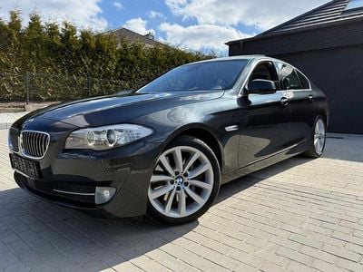Usado BMW 550 Performance 408 HP (300 kW) 2010 Cinzento Sedan