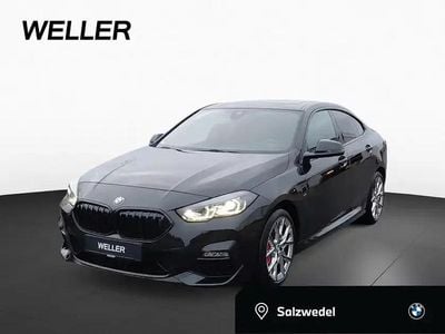Black sapphire (schwarz) Gebraucht 2024 BMW 220 Comfort Edition Coupé | 34.550 € (Guter Preis)