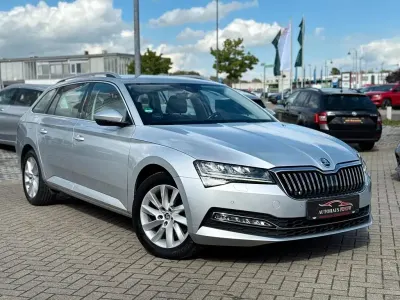 Gebraucht Skoda Superb Style 150 PS (110 kW) 2021 Silber Kombi