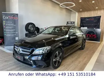 Gebraucht Mercedes C300 245 PS (180 kW) 2020 Schwarz/baltic black Limousine