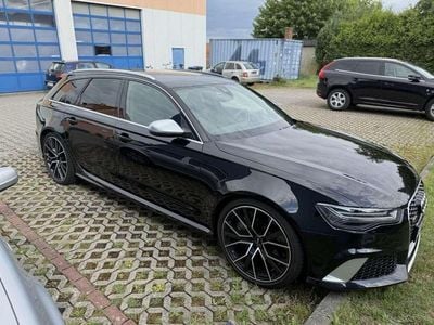Schwarz Gebraucht 2019 Audi RS6 Performance Kombi | 77.500 €