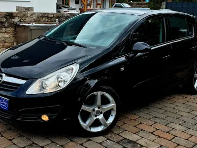 Używany Opel Corsa 80 KM (58 kW) 2007 Czarny Hatchback