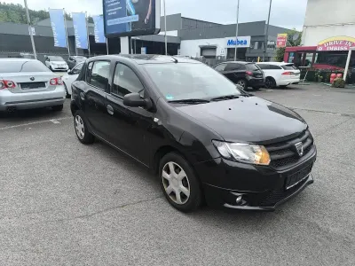 Gebraucht Dacia Sandero 75 PS (55 kW) 2014 Schwarz Limousine