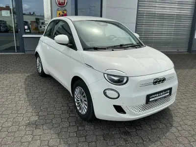 Gebraucht Fiat 500e 86 kW (118 PS) 2023 Weiß Limousine