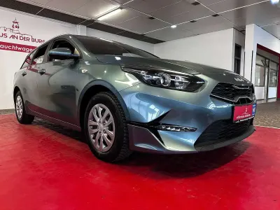 Gebraucht Kia Ceed Vision 101 PS (74 kW) 2023 Grau Kleinwagen