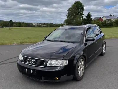 Gebraucht Audi A4 155 PS (114 kW) 2001 Schwarz Kombi