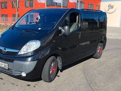 Gebraucht Opel Vivaro 145 PS (106 kW) 2008 Schwarz Van / Kleinbus