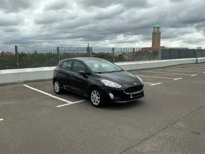 Gebraucht Ford Fiesta 86 PS (63 kW) 2018 Schwarz Kleinwagen