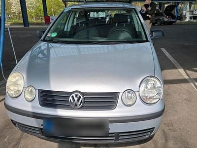 Usata VW Polo 54 CV (39 kW) 2004 Argento Utilitaria