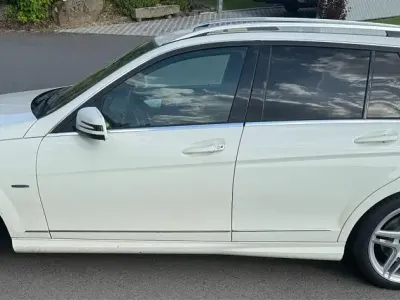 Gebraucht Mercedes C250 204 PS (150 kW) 2010 Weiß Kombi