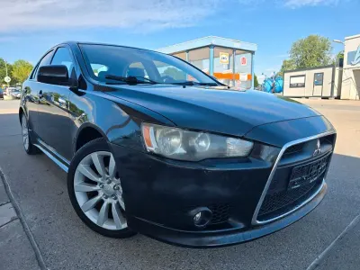 Gebraucht Mitsubishi Lancer Sportback Intense 143 PS (105 kW) 2009 Amethyst black Limousine