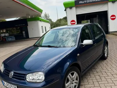 Gebraucht VW Golf IV 101 PS (74 kW) 2001 Blau Kleinwagen