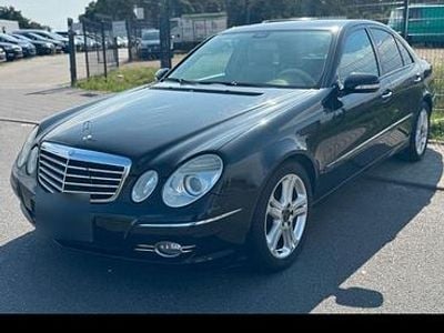 Mercedes E320
