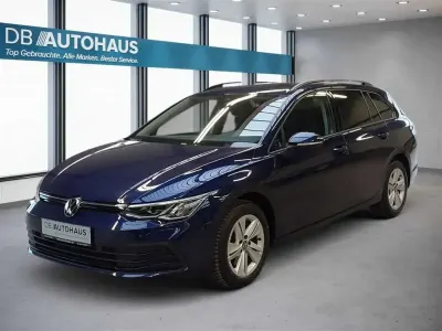Gebraucht VW Golf VIII Life 116 PS (85 kW) 2024 Blau Kombi