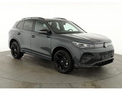 Cipressino grün metallic Neu 2025 VW Tiguan R-line SUV | 57.995 € (Fairer Preis)