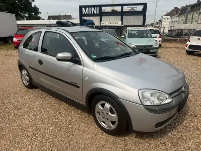 Gebraucht Opel Corsa Njoy 58 PS (42 kW) 2002 Silber Kleinwagen