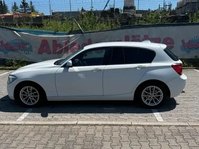 Gebraucht BMW 116 Advantage 116 PS (85 kW) 2014 Weiß Kleinwagen