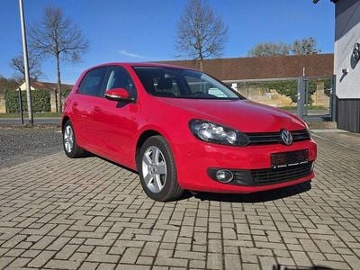 Gebraucht VW Golf VI Team 105 PS (77 kW) 2010 Rot Kleinwagen