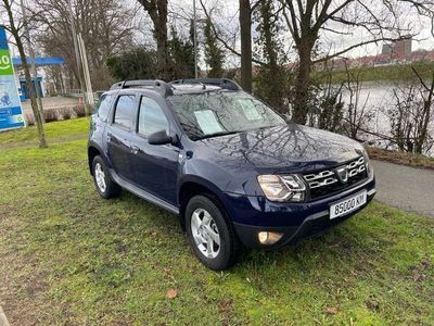 gebraucht Dacia Duster SCe 1,6Ltr 115Ps 4x2 Laureate AHK-1500KG 2017er