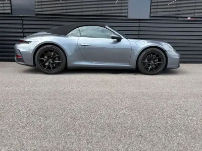 Gebraucht Porsche 911 Carrera Cabriolet 394 PS (289 kW) 2025 Silber Cabrio