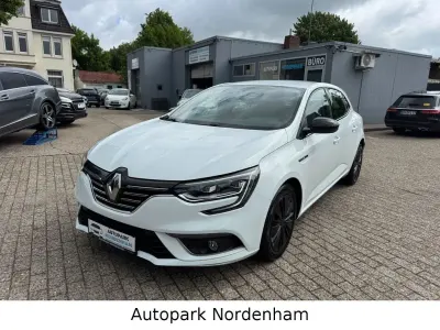 Gebraucht Renault Mégane LIMITED 116 PS (85 kW) 2018 Weiß Limousine