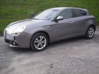 Gebraucht Alfa Romeo Giulietta Turismo 150 PS (110 kW) 2014 Grau Kleinwagen