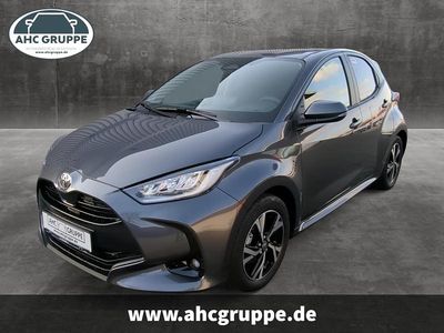 Nuova Toyota Yaris Hybrid Connect Style 117 CV (86 kW) 2025 Grigio Utilitaria