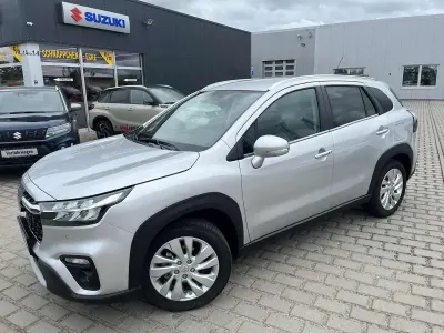 Gebraucht Suzuki SX4 S-Cross Comfort 102 PS (75 kW) 2024 Silky silver SUV