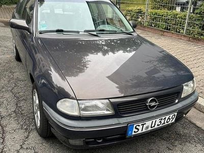 Gebraucht Opel Astra 101 PS (74 kW) 1995 Blau Kleinwagen