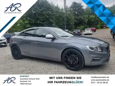 Gebraucht Volvo S60 R-Design Momentum 190 PS (139 kW) 2018 Grau Limousine