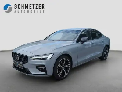 Gebraucht Volvo S60 145 PS (106 kW) 2023 Limousine