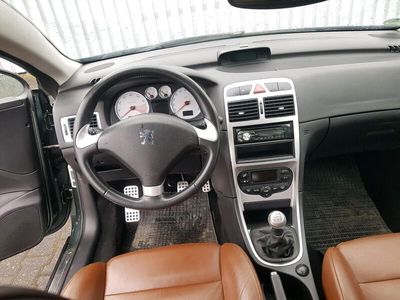 gebraucht Peugeot 307 CC 1.6. 16V Cabrio Benziner vollleder