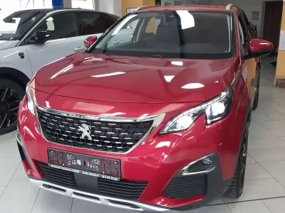 Gebraucht Peugeot 3008 Allure 131 PS (96 kW) 2019 Lackierung ultimaterot SUV