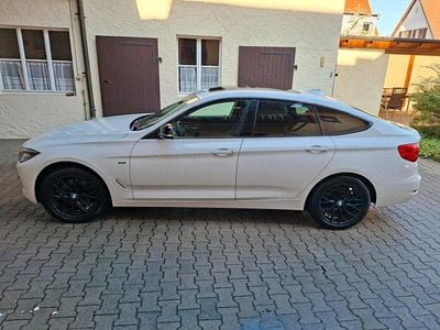Usata BMW 330 Sport Line 258 CV (189 kW) 2015 Bianco Berlina