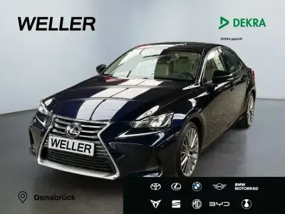 Gebraucht Lexus IS300h Luxury Line 223 PS (164 kW) 2018 Blau Limousine