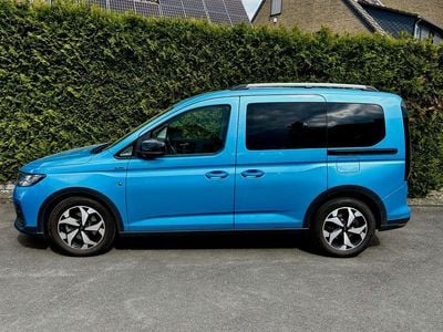 Gebraucht Ford Tourneo Active 122 PS (89 kW) 2023 Blau Kombi