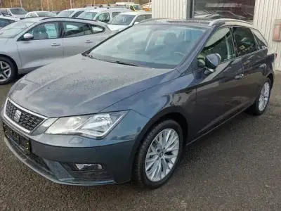 Używany Seat Leon ST Style 150 KM (110 kW) 2020 Szary Kombi
