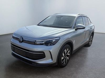 Nuova VW Tiguan Life 150 CV (110 kW) 2026 Argento SUV