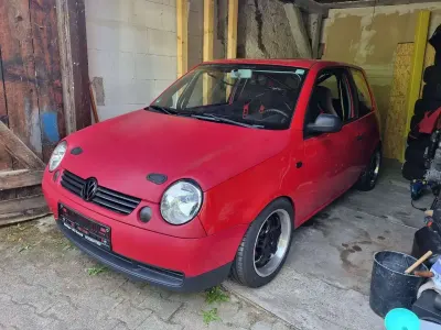 Gebraucht VW Lupo 75 PS (55 kW) 2003 Rot Kleinwagen