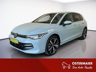 Blau Gebraucht 2024 VW Golf Life Limousine | 29.480 € (Teuer)