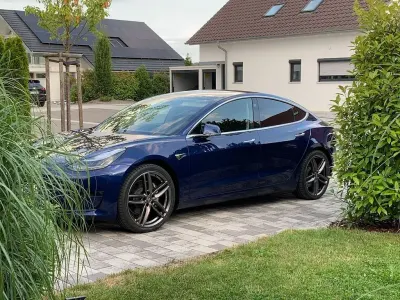 Gebraucht Tesla Model 3 366 kW (498 PS) 2019 Blau Limousine