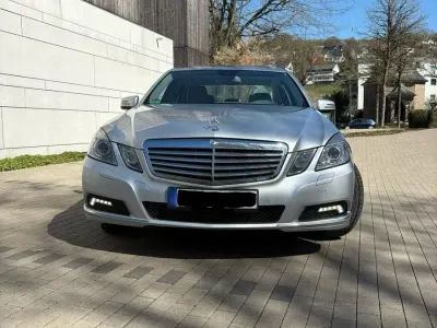 Gebraucht Mercedes E350 Elegance 292 PS (214 kW) 2009 Silber Limousine