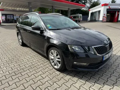 Gebraucht Skoda Octavia Ambition 116 PS (85 kW) 2019 Schwarz Kombi
