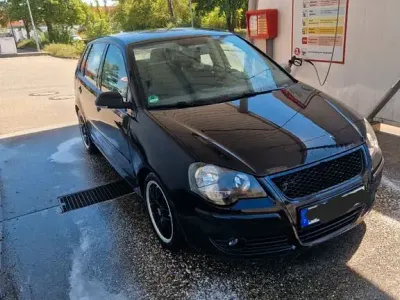 Gebraucht VW Polo 64 PS (47 kW) 2006 Schwarz Kleinwagen