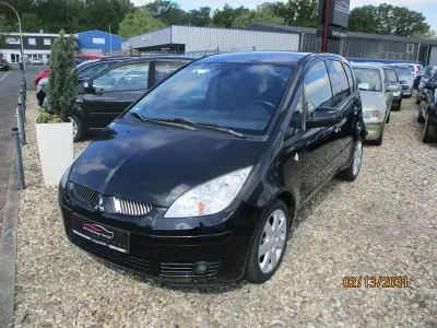 Occasion Mitsubishi Colt Invite 95 PK (69 kW) 2008 Zwart Hatchback