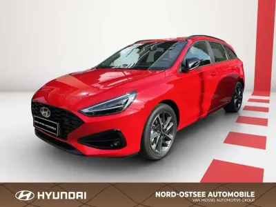 Gebraucht Hyundai i30 Trend 150 PS (110 kW) 2026 Rot Kombi