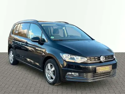 Gebraucht VW Touran 116 PS (85 kW) 2017 Schwarz Van / Kleinbus